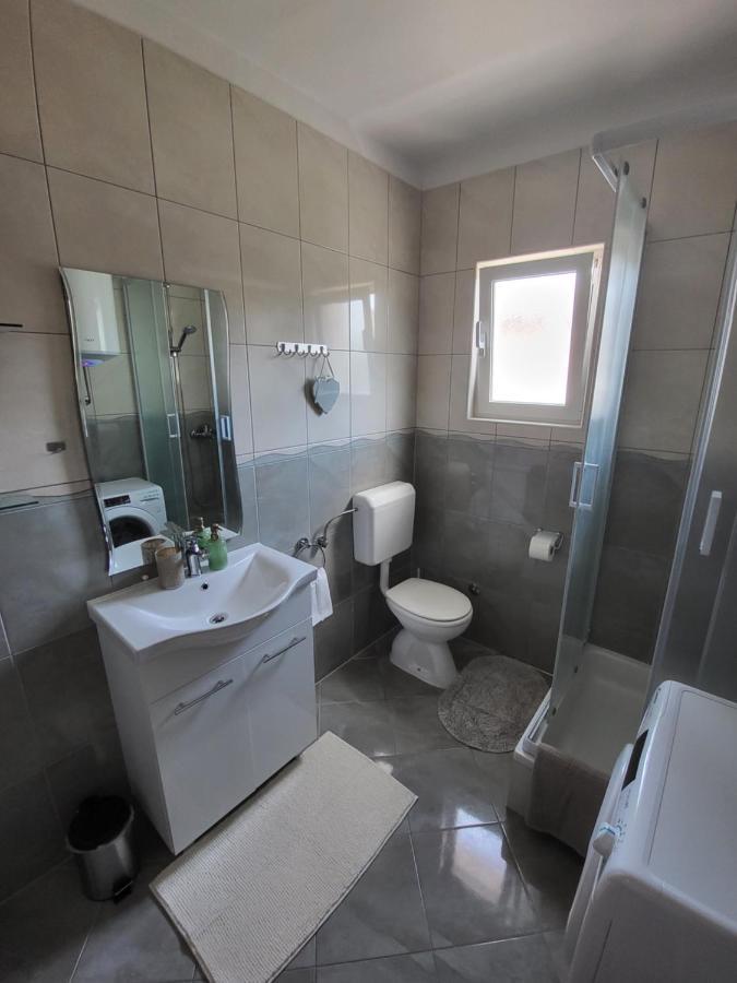 Apartment Gabrijel Sveti Filip i Jakov Exterior foto